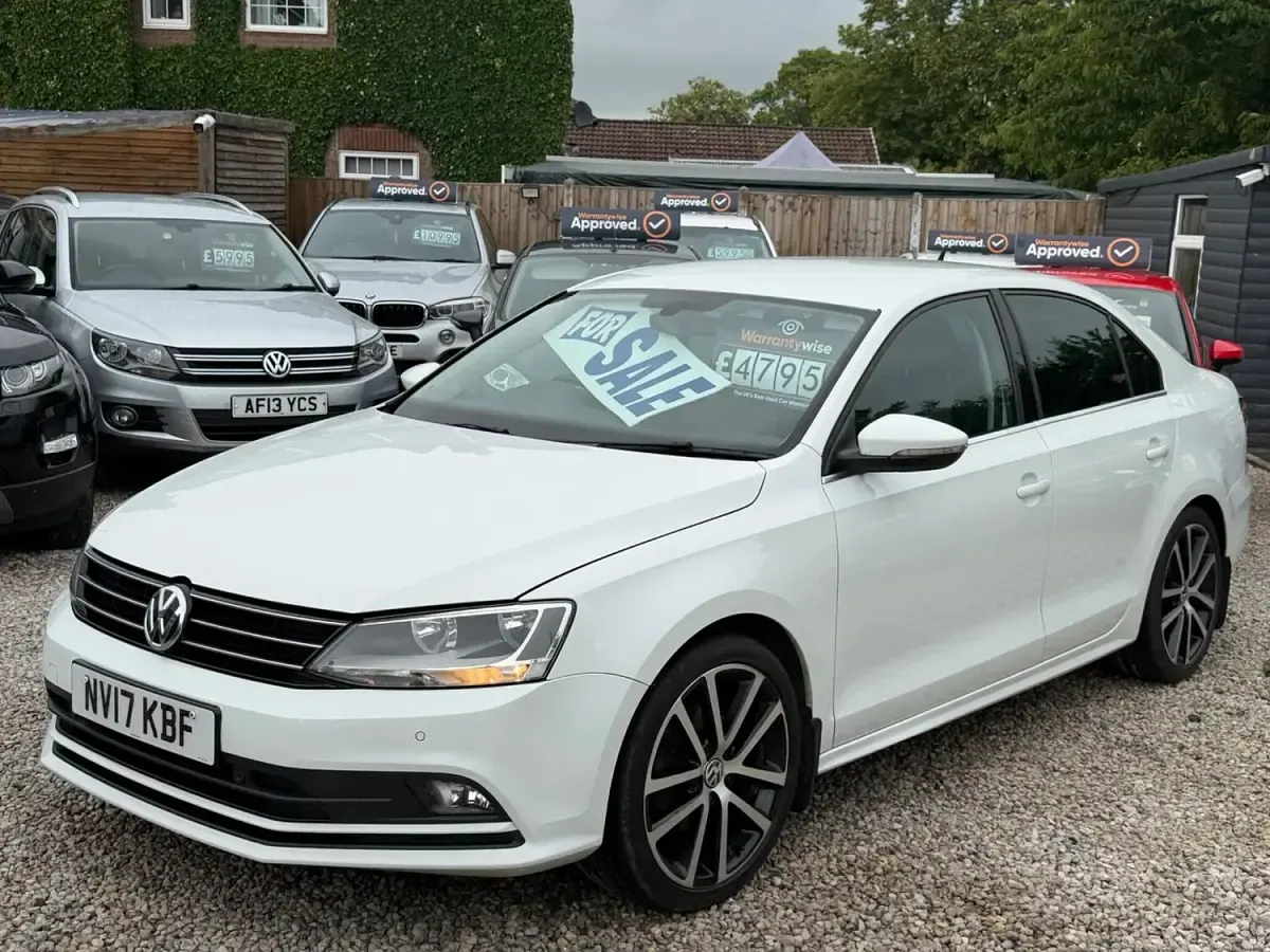 Used VW Jetta GT 150 HP (110 kW) 2017 White Sedan