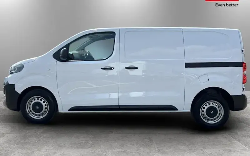 Used Citroën Dispatch 120 HP (88 kW) 2025 White MPV