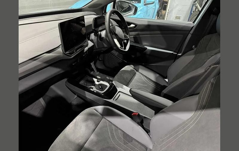 Used VW ID.4 Pure 125 kW (170 HP) 2025 Silver SUV