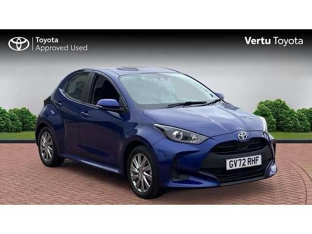 Blue Used 2023 Toyota Yaris Hybrid Hatchback | £16,497 (Good price) - Image 1/4