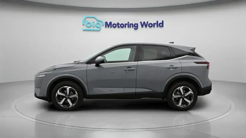 Used Nissan Qashqai N-Connecta 140 HP (102 kW) 2023 Grey SUV