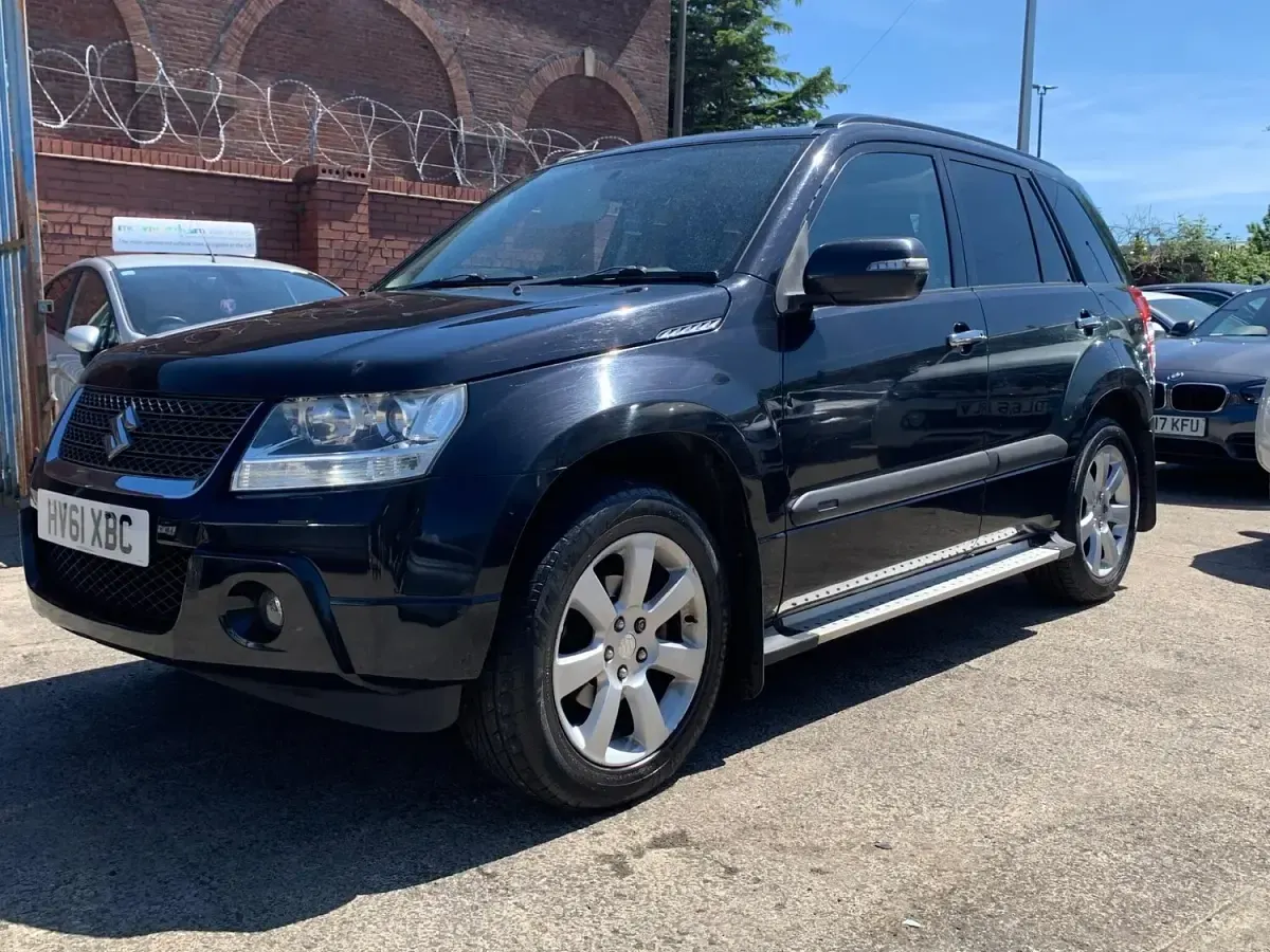 Used Suzuki Grand Vitara SZ5 2011 Black SUV