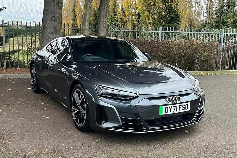 Daytona grey pearlescent Used 2021 Audi e-tron SUV | £36,990 (Super price) - Image 1/4