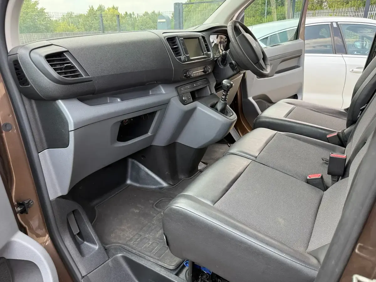 Used Citroën Dispatch 2017 Brown MPV