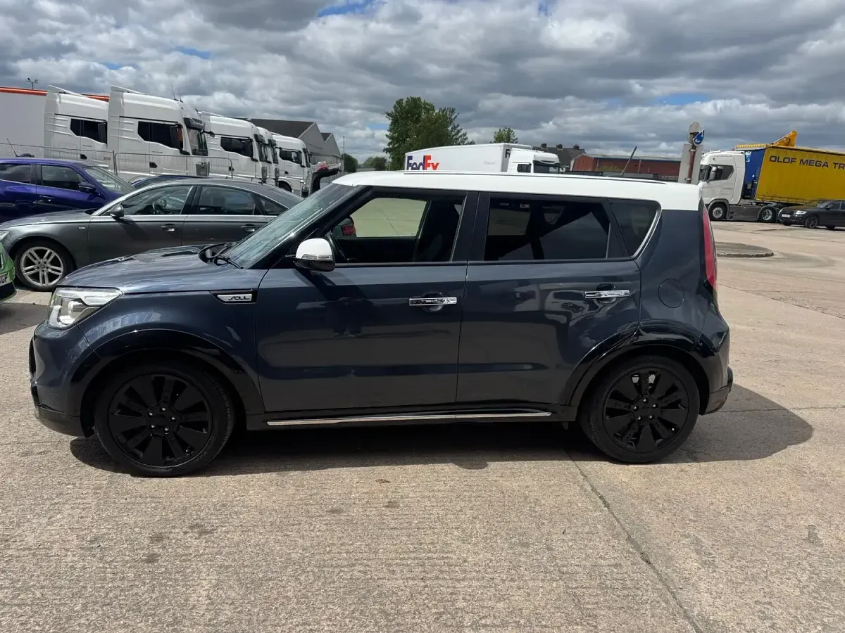 Used Kia Soul 128 HP (94 kW) 2015 Blue SUV