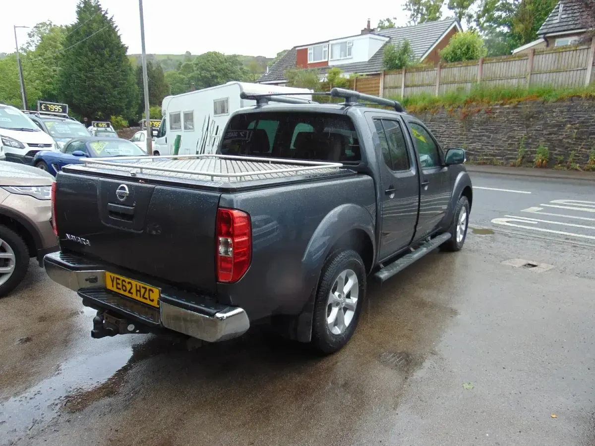 Used Nissan Navara Tekna 2012 Grey Pickup