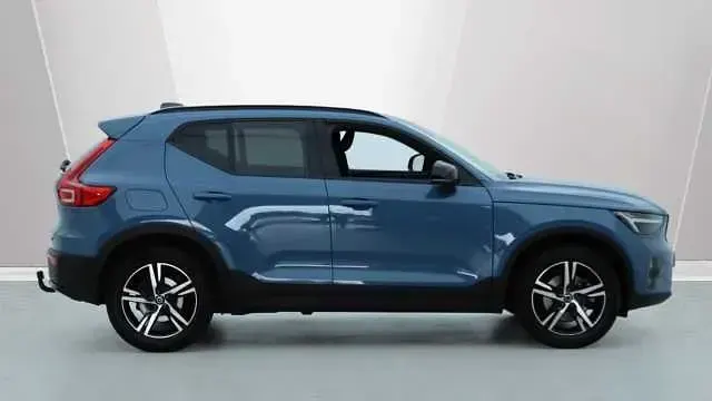 Second-hand Volvo XC40 Plus 163 CP (119 kW) 2024 SUV