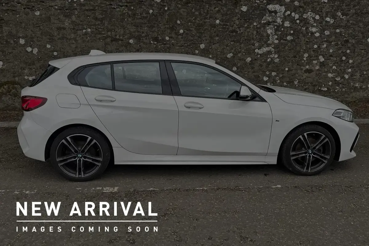 Used BMW 118 M Sport 134 HP (98 kW) 2023 White Hatchback
