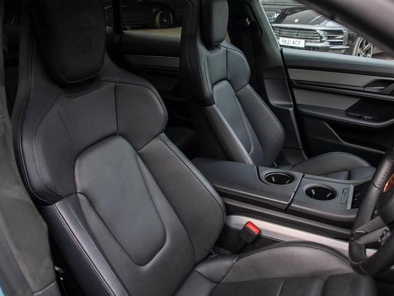 Used Porsche Taycan Sport Turismo 500 kW (680 HP) 2023 Blue Estate