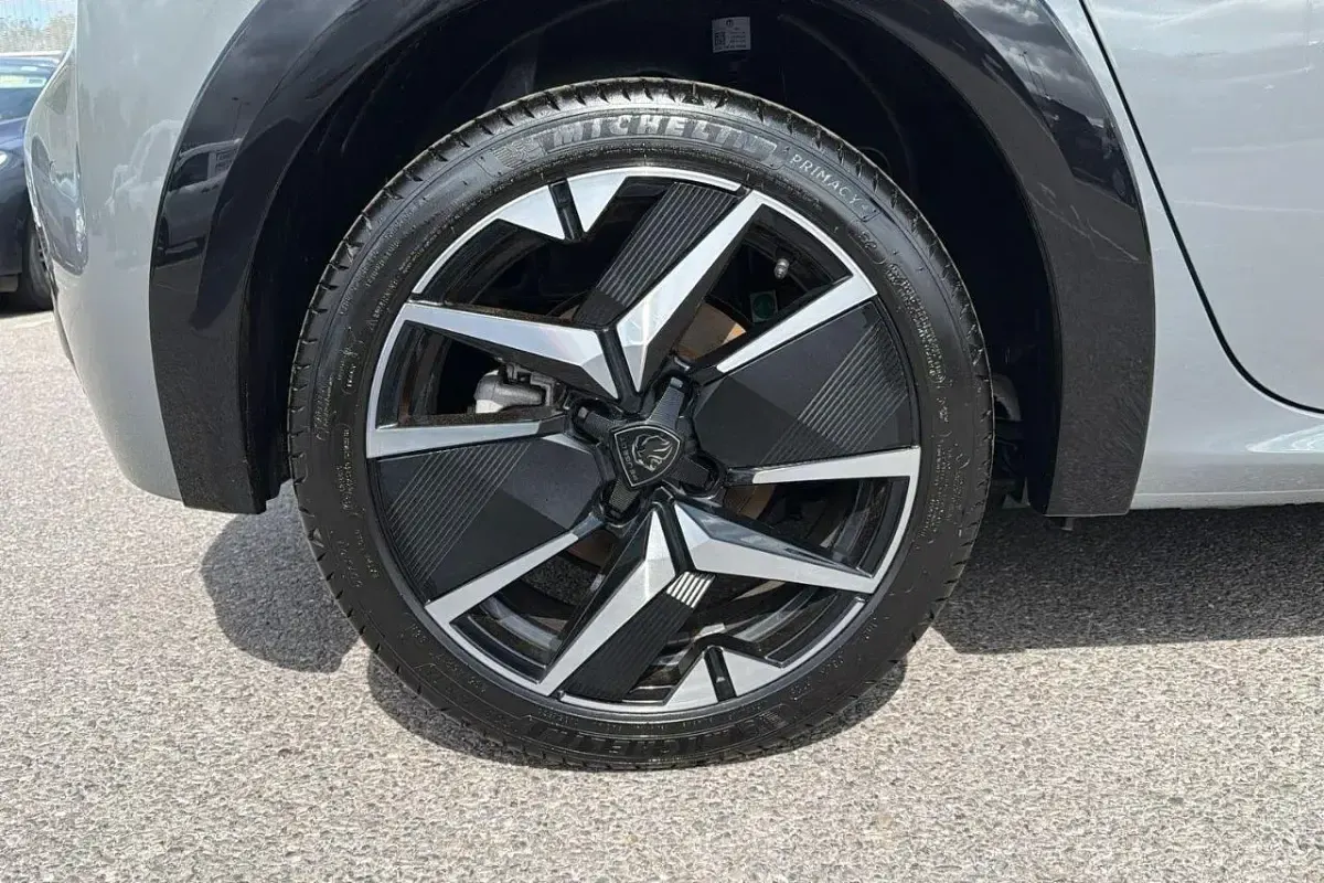 New Peugeot e-208 GT 113 kW (154 HP) 2026 Grey Hatchback