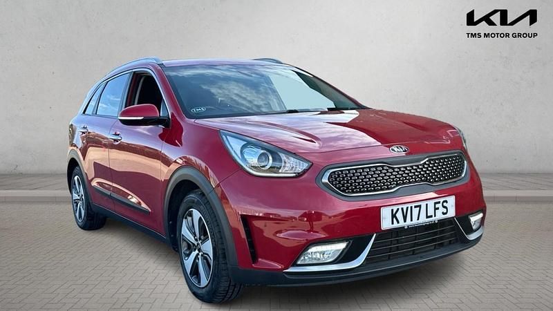Used Kia Niro 141 HP (103 kW) 2017 Red SUV