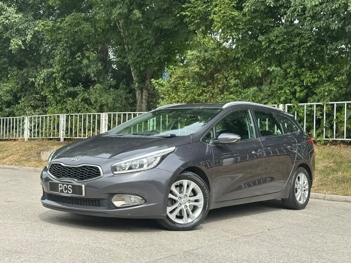 Used Kia Ceed 2015 Silver Hatchback