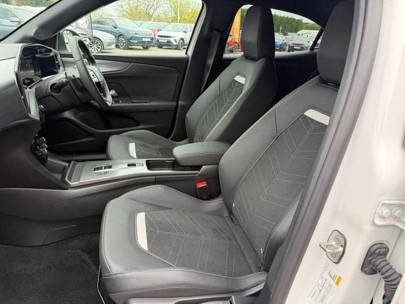 Used Vauxhall Mokka Ultimate 128 HP (94 kW) 2025 White SUV