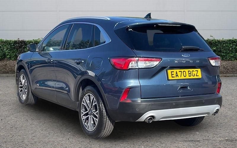 Usado Ford Kuga Titanium 120 HP (88 kW) 2020 Azul SUV