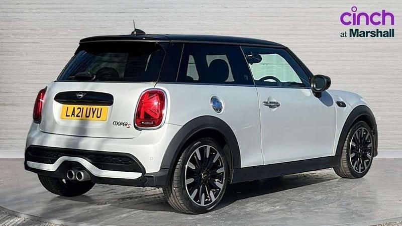 Used Mini Cooper S Exclusive 178 HP (130 kW) 2021 Silver Hatchback