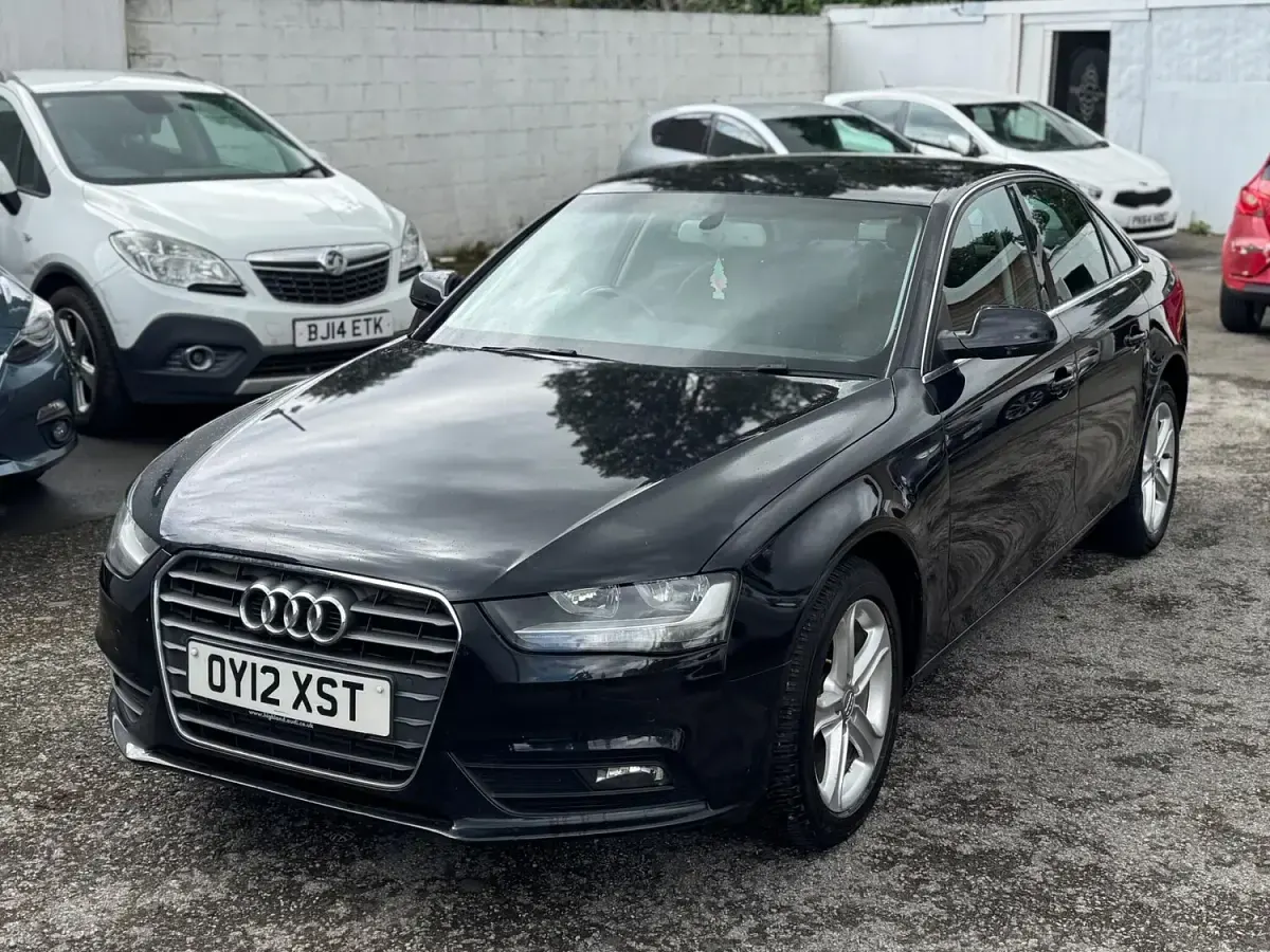 Used Audi A4 Comfort 143 HP (105 kW) 2012 Black Sedan