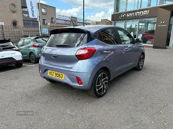 Used Hyundai i10 Premium 84 HP (61 kW) 2024 Blue Hatchback