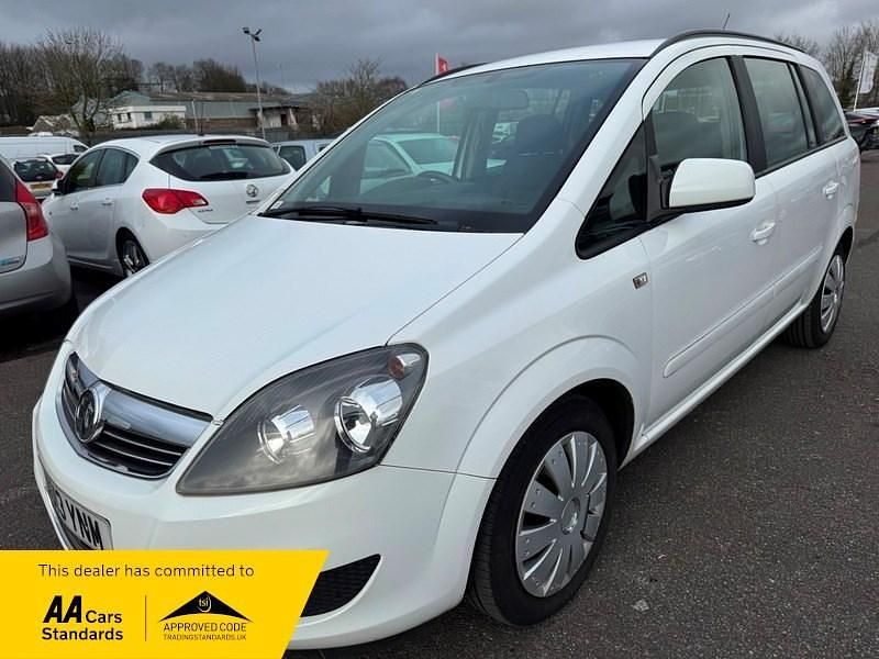 Second-hand Vauxhall Zafira 115 CP (84 kW) 2013 Alb Monovolum