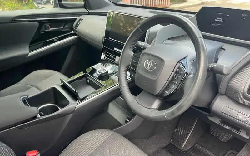 Used Toyota bZ4X PURE 150 kW (204 HP) 2025 Grey SUV