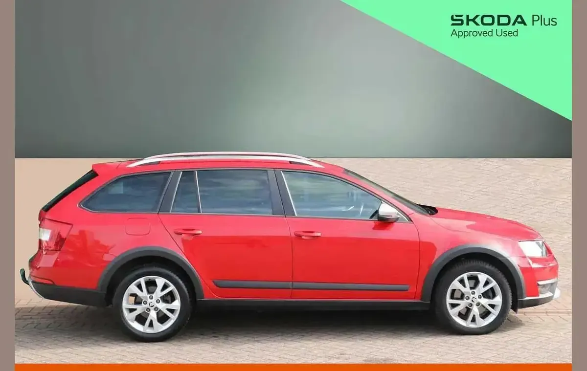 Used Skoda Octavia Scout 4x4 180 HP (132 kW) 2016 Red Estate