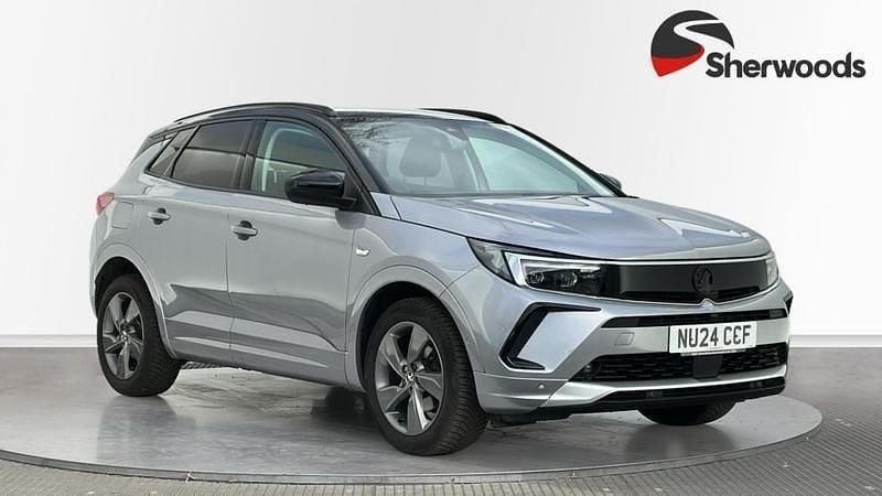 Used Vauxhall Grandland X Design Edition 130 HP (95 kW) 2024 Grey SUV