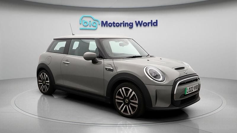 Used 2022 Mini Cooper SE Hatch Hatchback | £14,200 (Fair price) - Image 1/4