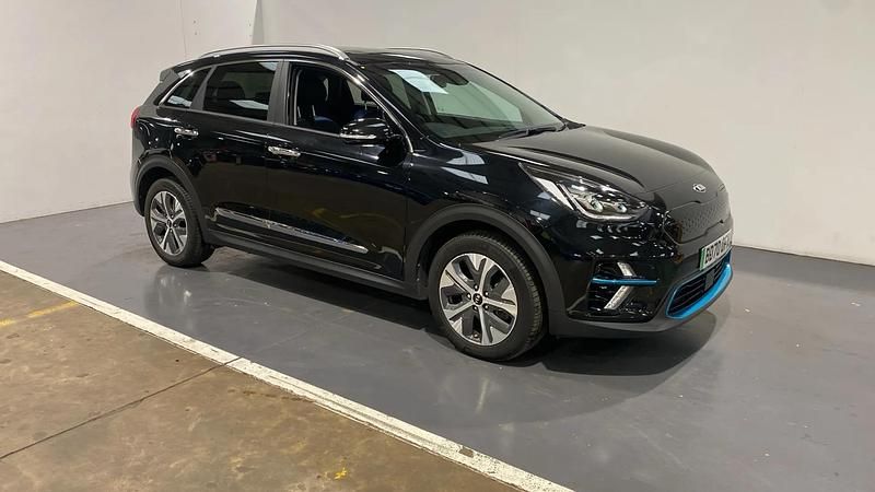 Black Used 2021 Kia e-Niro 4 SUV | £13,977 (Good price) - Image 1/3