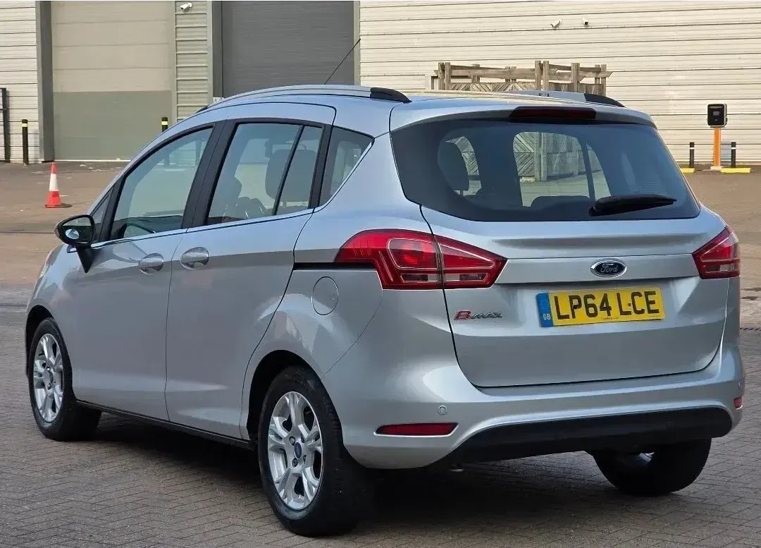Used Ford B-MAX Zetec 2015 Silver MPV