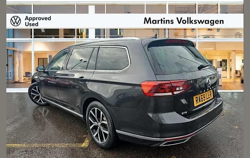 Used VW Passat GTE 218 HP (160 kW) 2019 Grey Estate