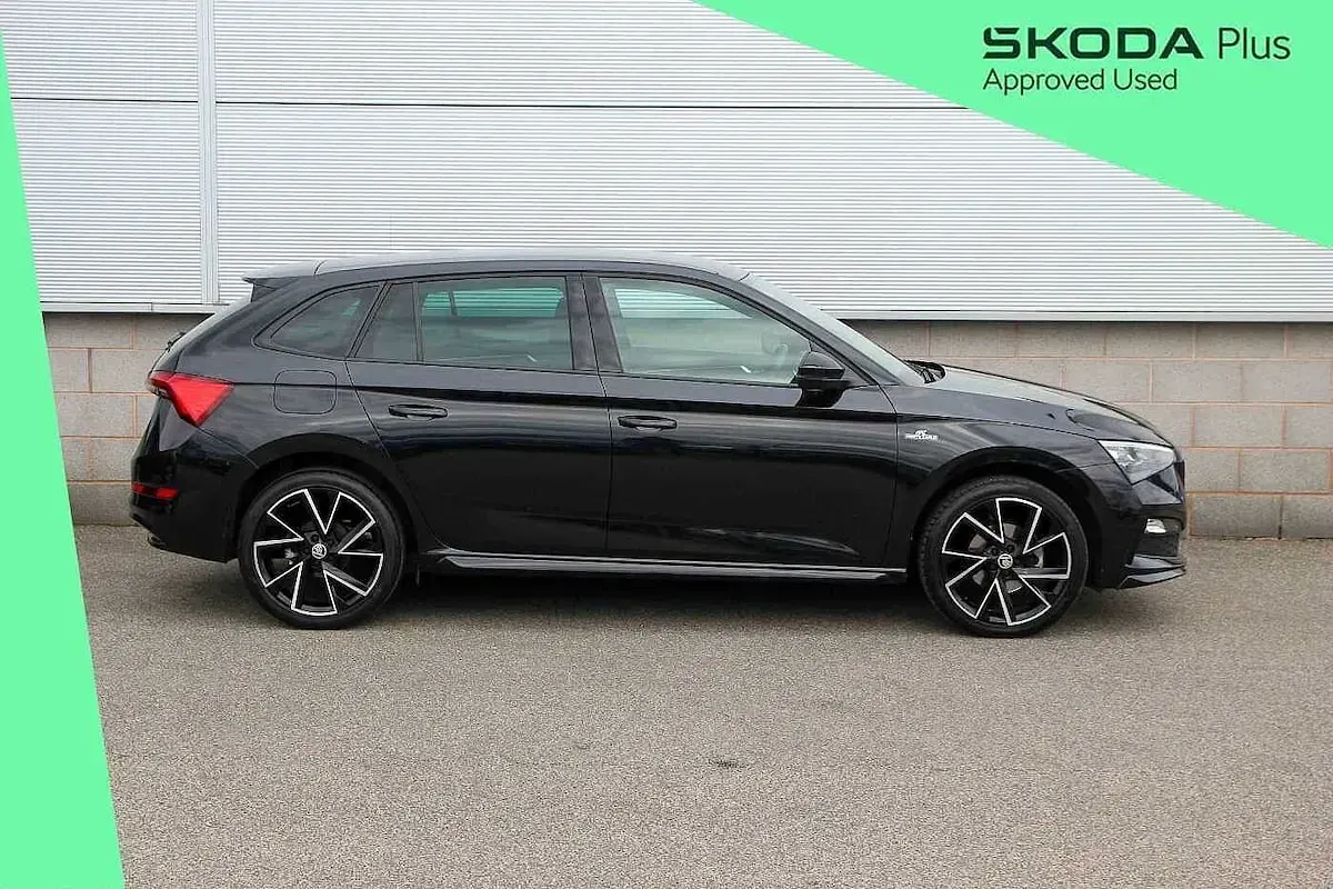 Usado Skoda 110 R Monte Carlo 81 CV (59 kW) 2022 Negro Familiar