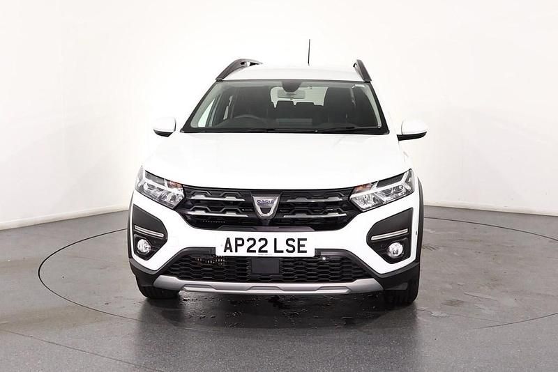 Second-hand Dacia Jogger Comfort 2022 Alb Monovolum