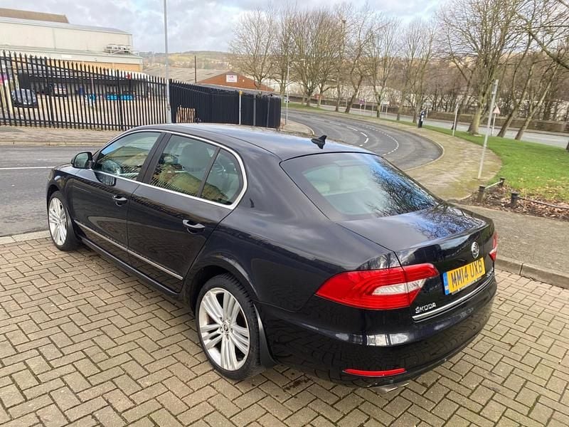 Used Skoda Superb Elegance 2014 Black Hatchback