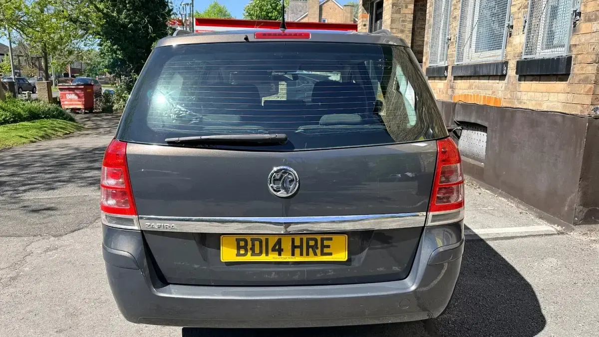 Used Vauxhall Zafira 120 HP (88 kW) 2014 Grey MPV