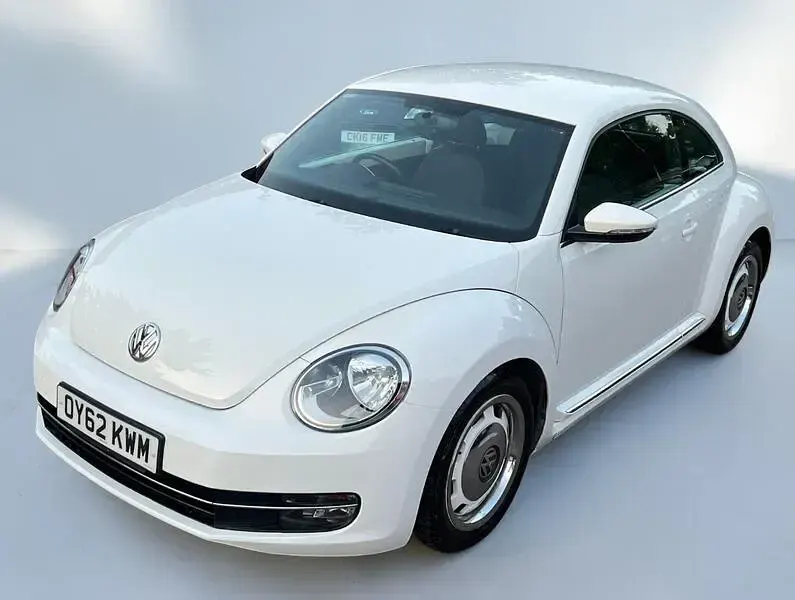 Used VW Beetle Design 105 HP (77 kW) 2012 White Hatchback