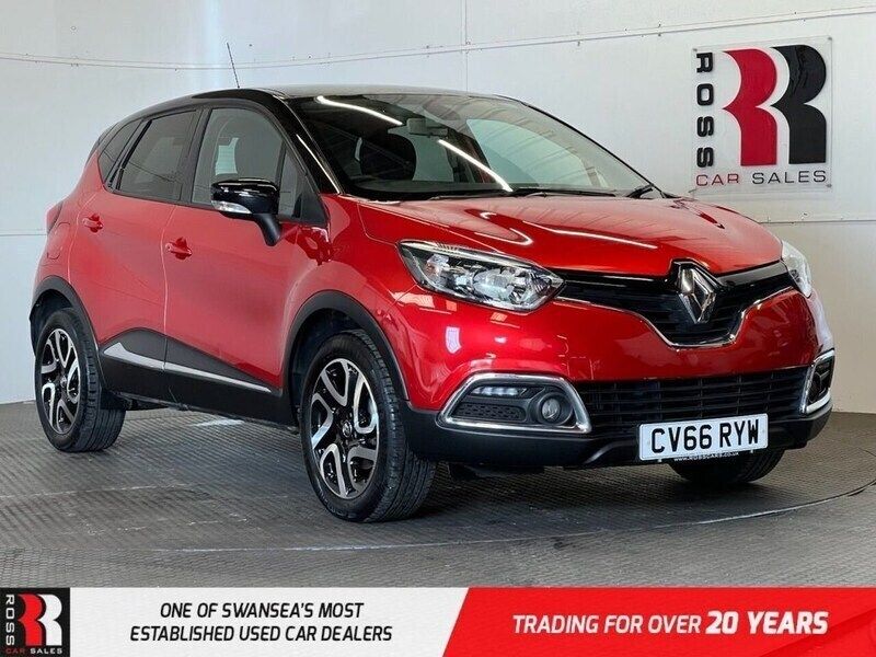 Red Used 2016 Renault Captur Dynamique SUV | £9,995 (Fair price) - Image 1/4