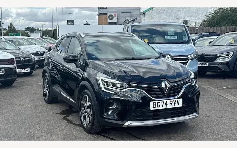 Used Renault Captur Techno 143 HP (105 kW) 2024 SUV