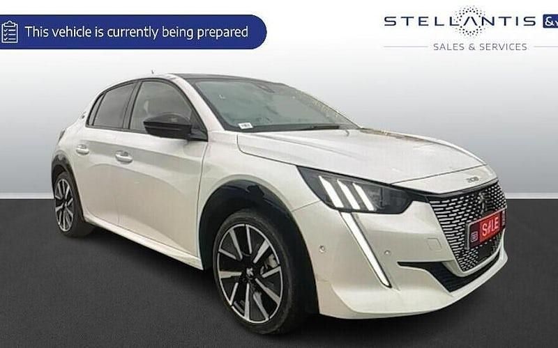 Used 2022 Peugeot e-208 Premium Hatchback | £11,558 (Fair price) - Image 1/1