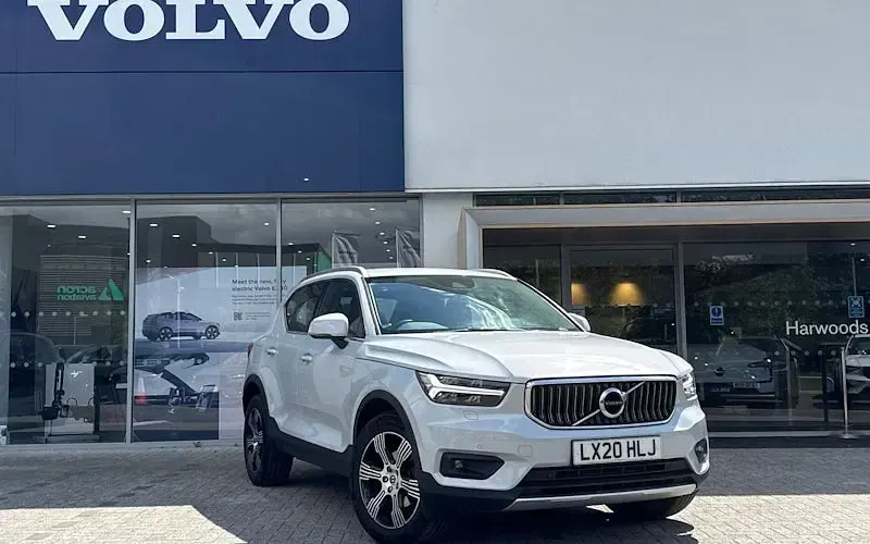Usado Volvo XC40 Inscription 163 HP (119 kW) 2020 SUV