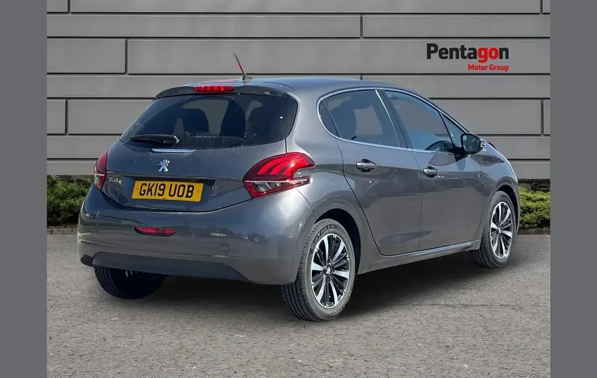 Used Peugeot 208 80 HP (58 kW) 2019 Grey Hatchback