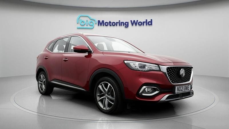 Red Used 2021 MG HS Excite SUV | £11,800 (Fair price) - Image 1/4
