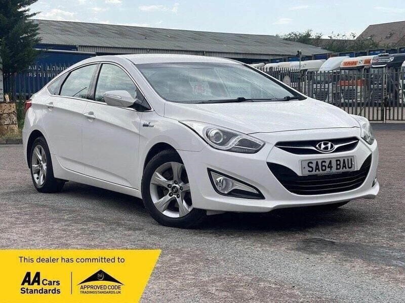 White Used 2014 Hyundai i40 Active Sedan | £2,999 (Good price) - Image 1/4