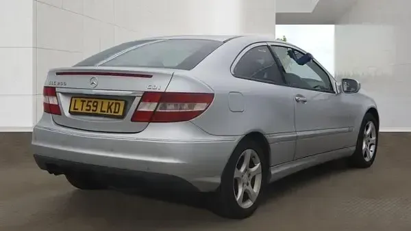 Used Mercedes CLC200 SE 122 HP (89 kW) 2009 Silver Coupe