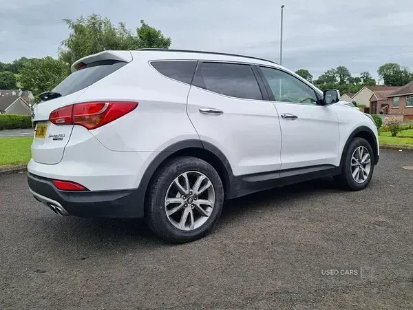 Used Hyundai Santa Fe Premium 197 HP (144 kW) 2013 White SUV
