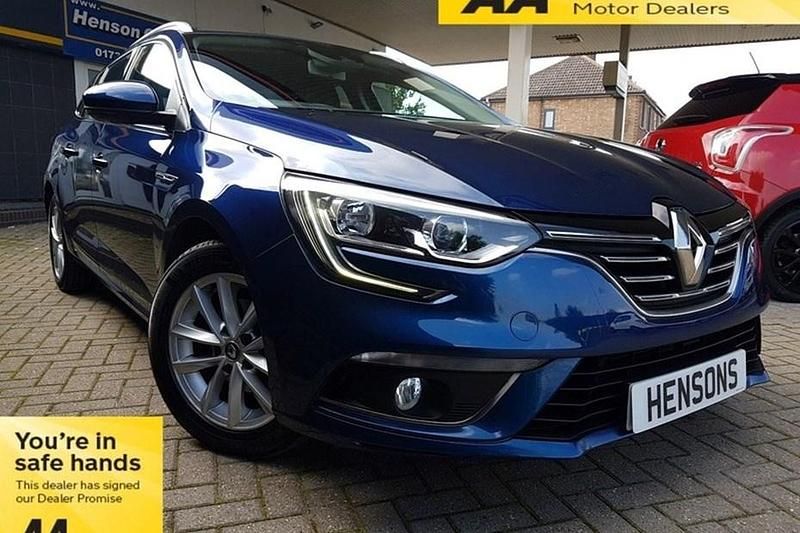 Used 2017 Renault Mégane IV Dynamique Estate | £7,995 (Fair price) - Image 1/1