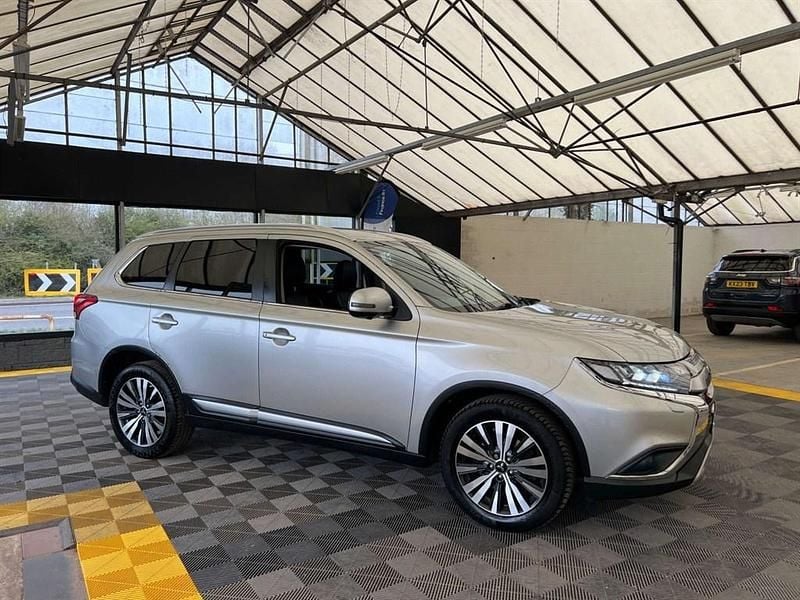 Used Mitsubishi Outlander 150 HP (110 kW) 2019 Silver SUV