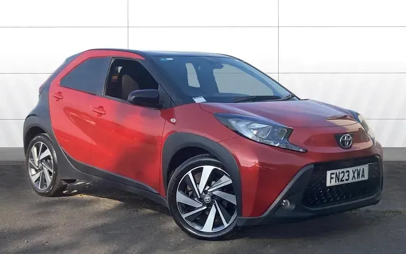 Usado Toyota Aygo X 72 HP (52 kW) 2025 SUV