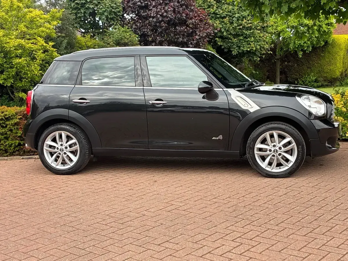 Used Mini Cooper D 2012 Black Hatchback