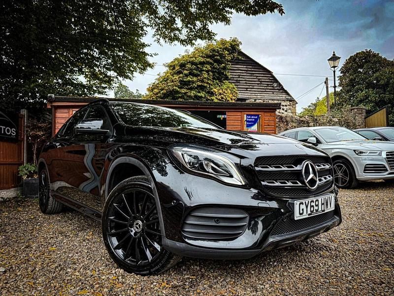 Black Used 2019 Mercedes GLA200 AMG line SUV | £16,995 (Fair price) - Image 1/4