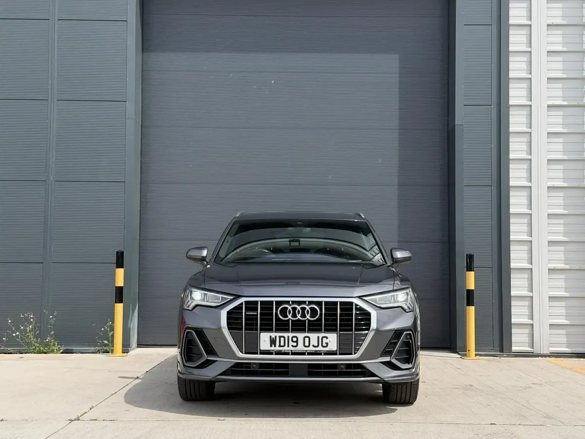 Used Audi Q3 S-Line 190 HP (139 kW) 2019 Grey SUV