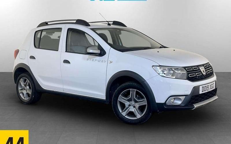 Used Dacia Sandero Essentiel 90 HP (66 kW) 2020 Hatchback